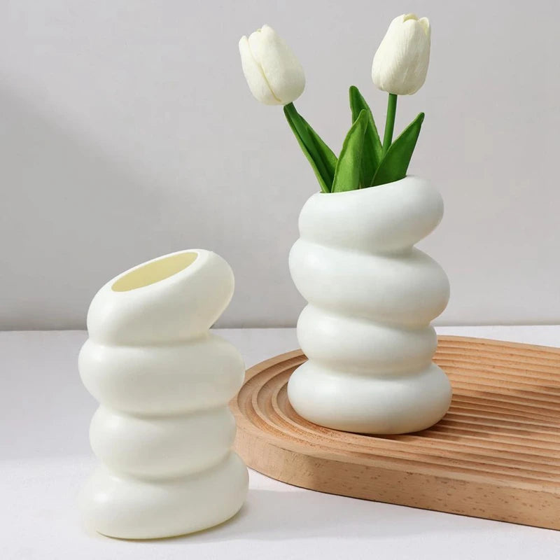 White Spiral Plastic Vase – Hydroponic Pot for Flowers, Home Desk Decoration & Maison Floreros