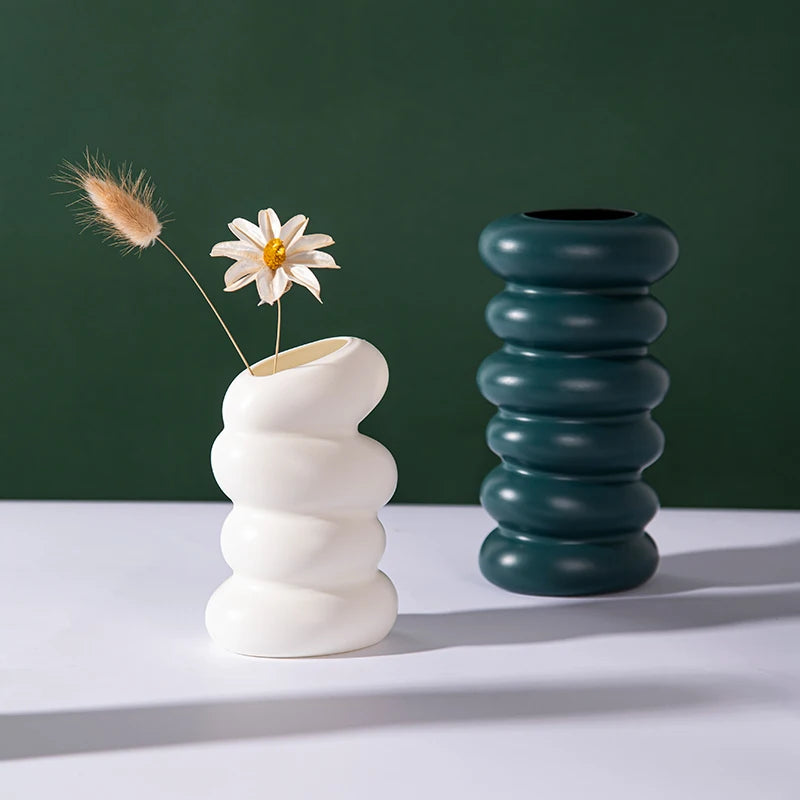 White Spiral Plastic Vase – Hydroponic Pot for Flowers, Home Desk Decoration & Maison Floreros